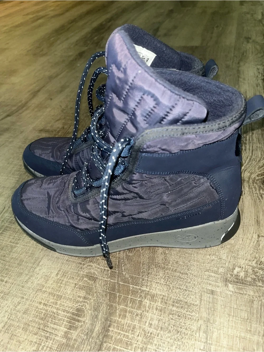 Chaco Women's Borealis Quilt Waterproof Snow Boots Blue Gray Size 8.5 VGUC